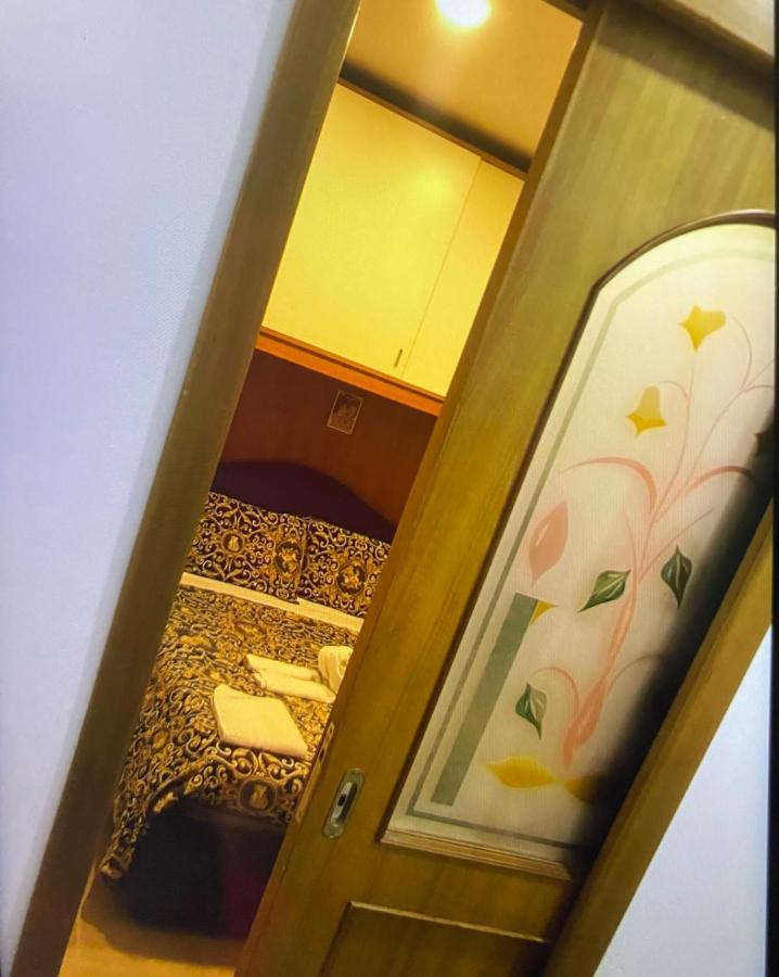 Casa Mari' Centro Storico Vicino Hotel Caracciolo نابولي المظهر الخارجي الصورة